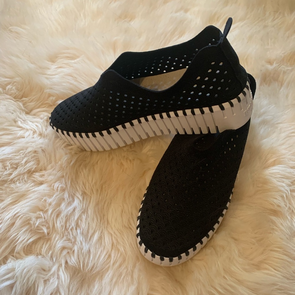 Ilse Jacobson Tulip Platforms. Size 36